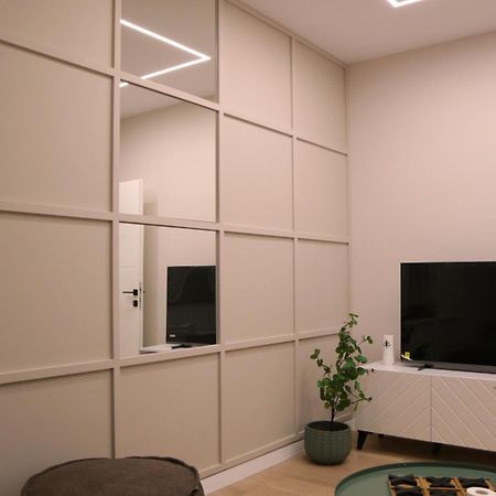 טיראנה Abc Apartment Blloku Center מראה חיצוני תמונה